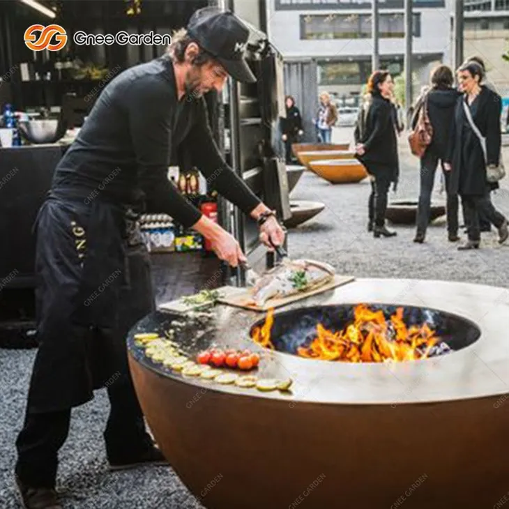 Lò nướng tròn bằng thép Corten Bbq Grill với lưới nướng