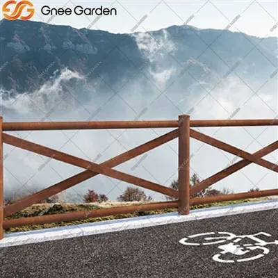 Cảnh quan hiện đại với hàng rào thép corten